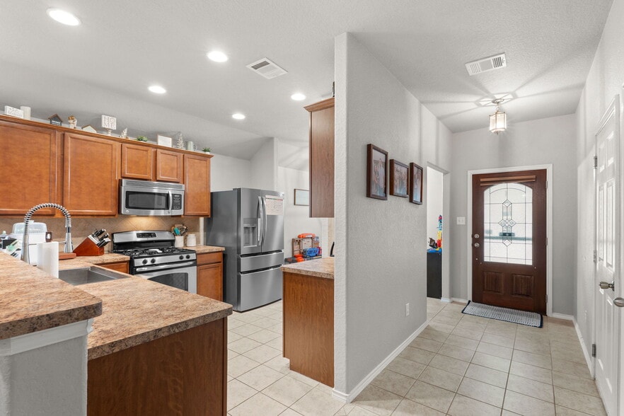 Building Photo - 3041 Turquoise