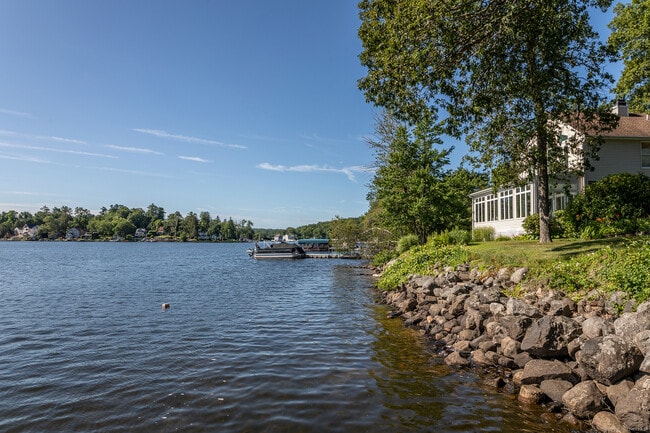 Building Photo - 300 Bantam Lake Rd