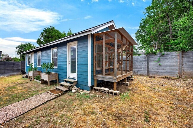 Building Photo - 14541 Hunters Pass