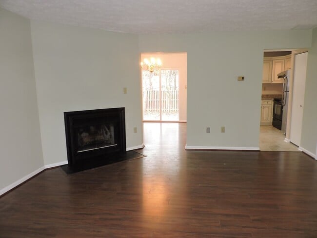 Building Photo - 34 Meadowside Ct