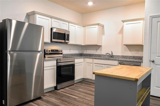 Building Photo - 38061 Elby Ln
