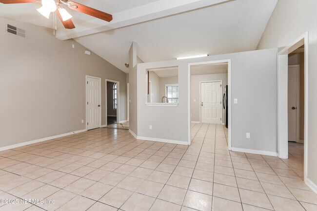 Building Photo - 12484 N Windy Willows Dr