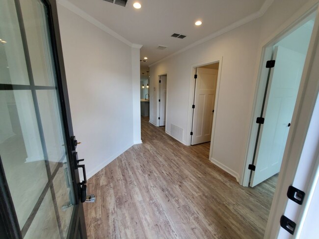 Building Photo - 6703 NW 30th St
