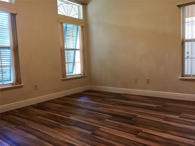 Building Photo - 4414 SW 91st Dr