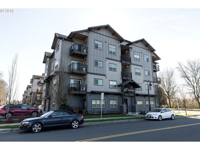 Building Photo - 45 Central Unit - 2 Bedrooms, 2 baths, 988 Sq. Ft.