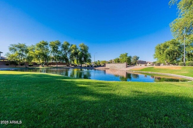 Building Photo - 3340 S Sunland Dr