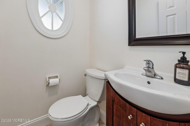 Building Photo - 157 Northampton Dr