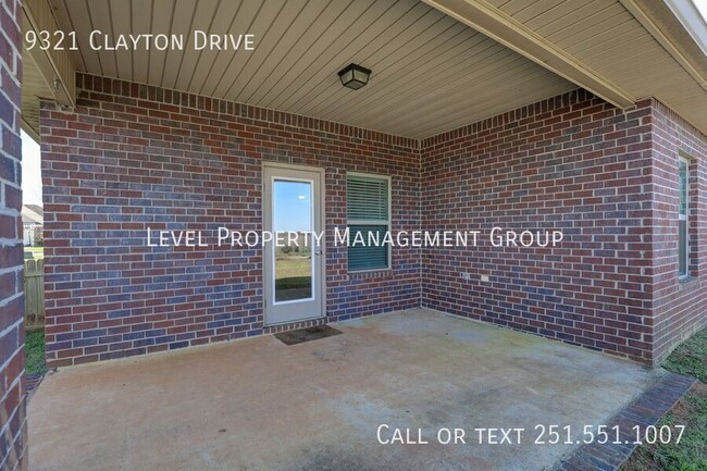 Building Photo - 9321 Clayton Dr