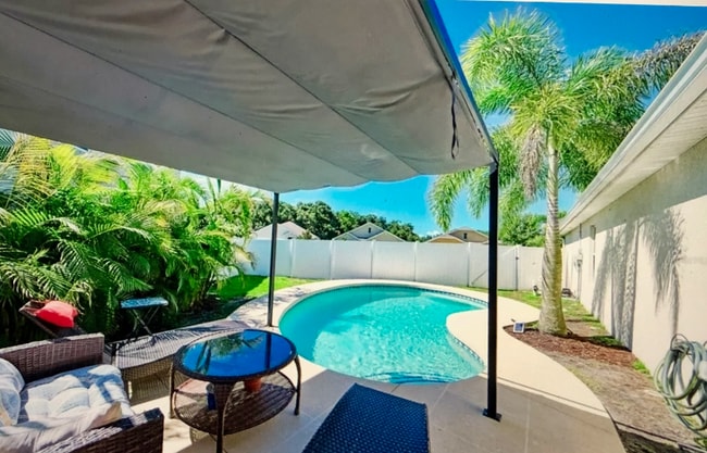 Building Photo - 15450 Trinity Fall Way