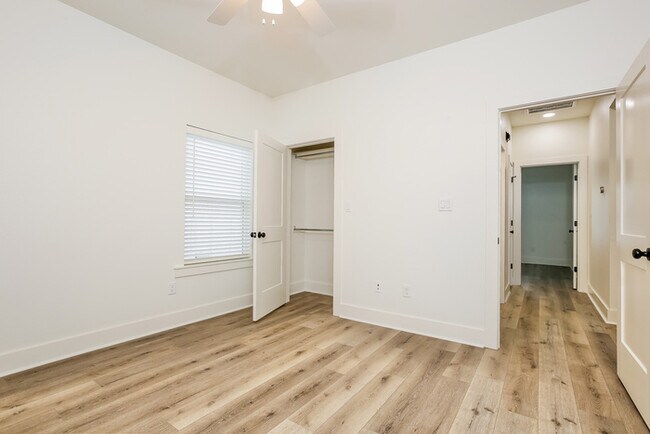 Building Photo - 16312 Lamarche Dr