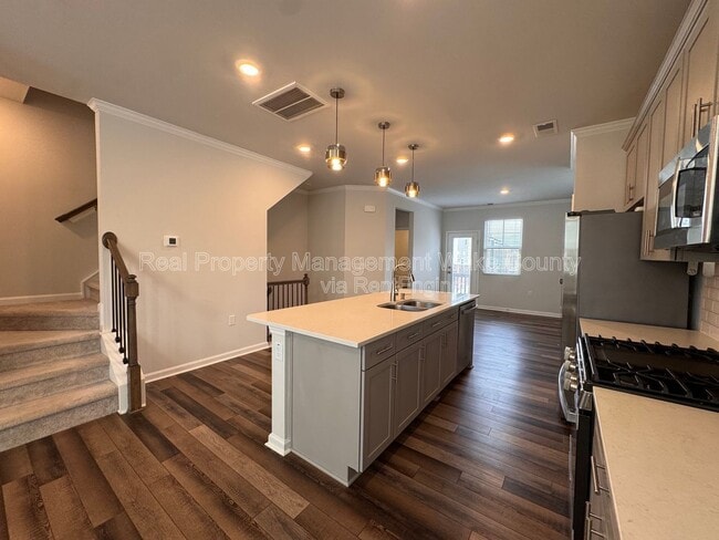 Building Photo - 410 Odham Ln