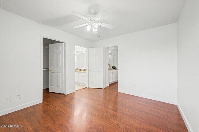 Building Photo - 3358 E Park Ave