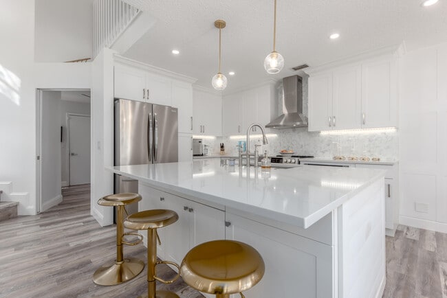 Building Photo - 1221 Ocean Dunes Cir