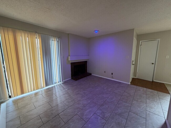 Building Photo - 2218 Wind Trace Cir SW