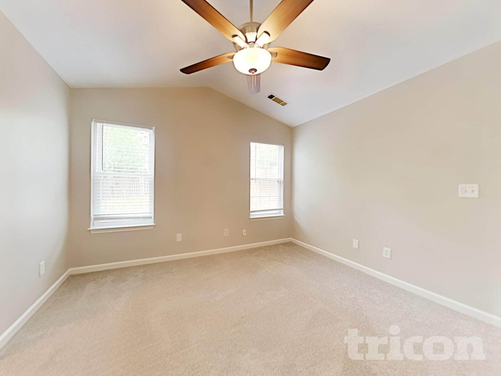 Building Photo - 7020 Setters Way