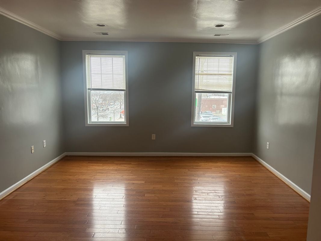 Building Photo - 1209 Madison St