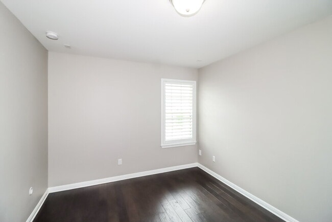Building Photo - 8113 Pescara Cove