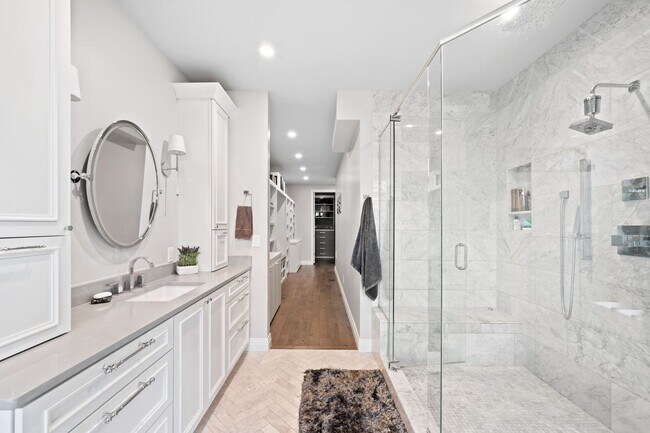 Building Photo - Luxury 4BD, 6BA Cherry Creek Home with 4 Outdoor Spaces