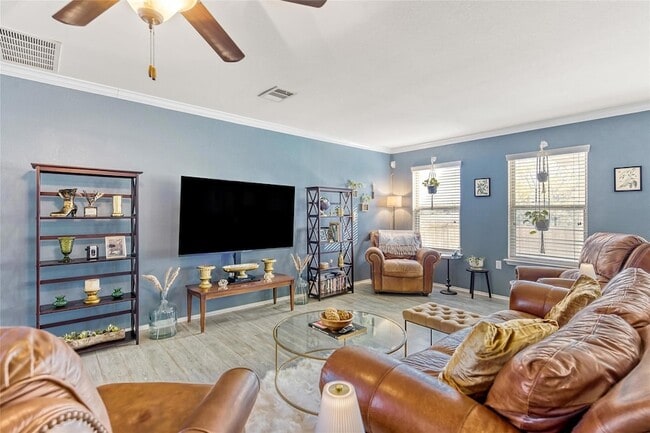 Building Photo - 7233 Crestone Rd