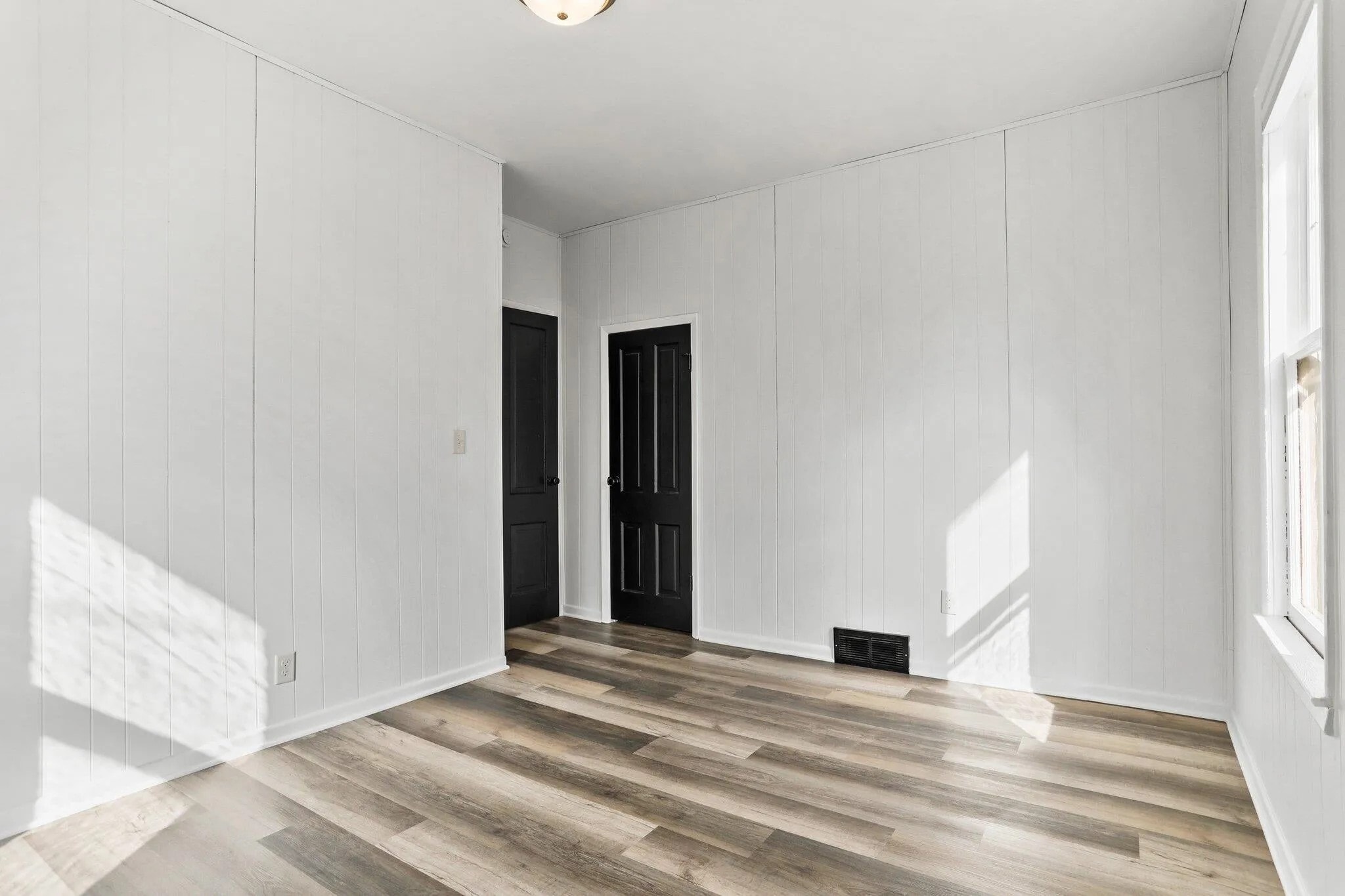 Building Photo - 426 College Ave