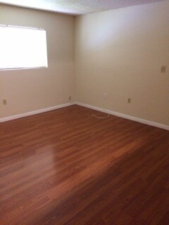 Building Photo - 351 Palm Way
