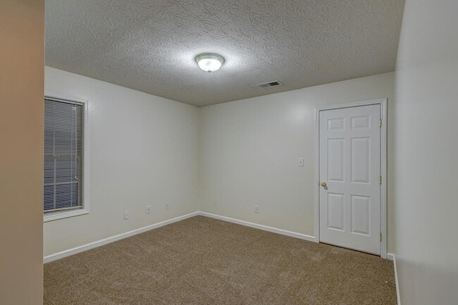 Building Photo - 632 Vonbryan Trace