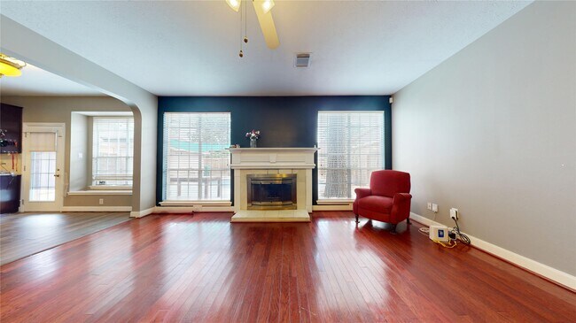 Building Photo - 9222 Symphonic Ln