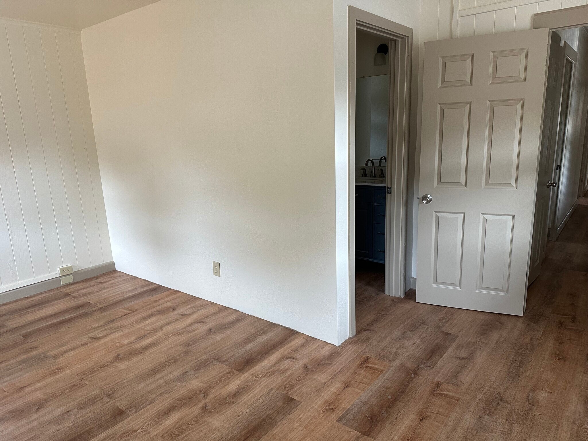 Building Photo - 233 Kanoa St