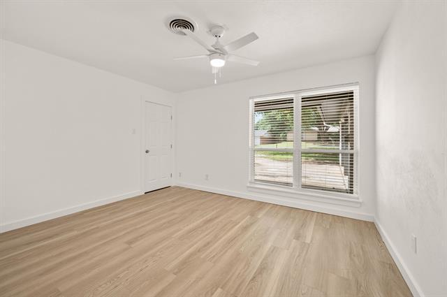 Building Photo - 840 Edgehill Dr