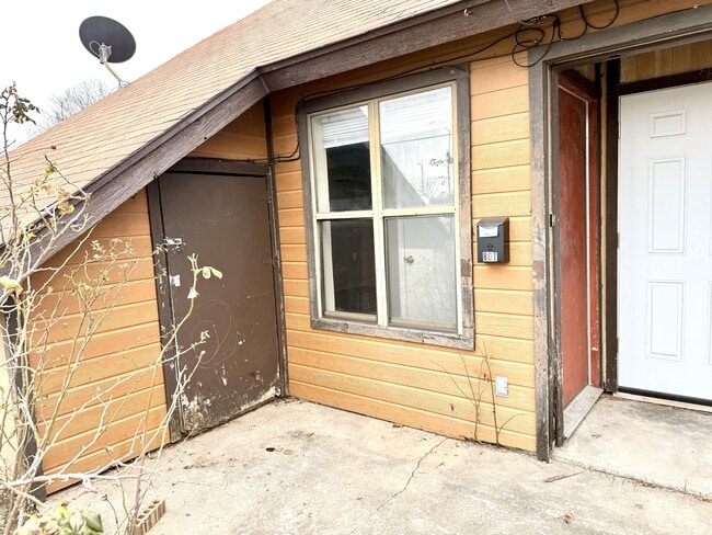 Building Photo - 801 M St NW