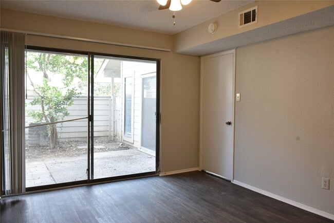Building Photo - 3069 Windchase Blvd