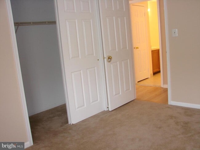 Building Photo - 2705 Brookhaven Dr