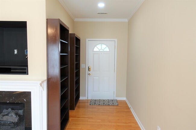 Building Photo - 30 Cedar Rock Dr