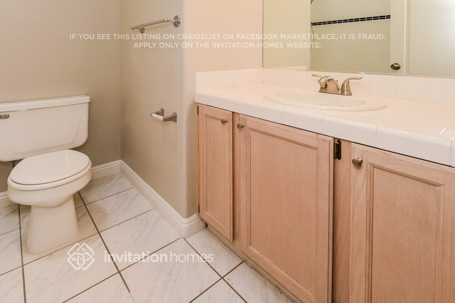 Building Photo - 3985 Roohani Ct