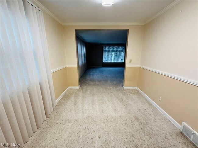 Building Photo - 1602 Logan Ave NW