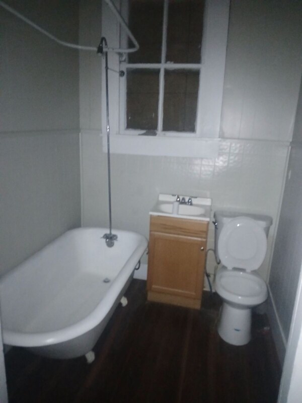 Building Photo - 30 16th St