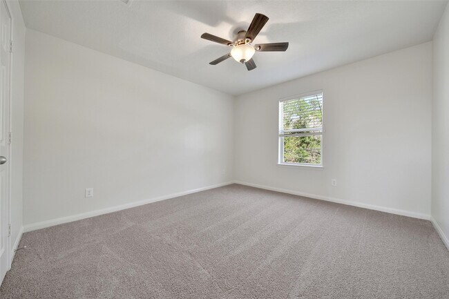 Building Photo - 305 Crooked Pine Court