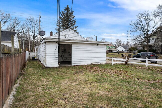 Building Photo - 1404 Wilber St