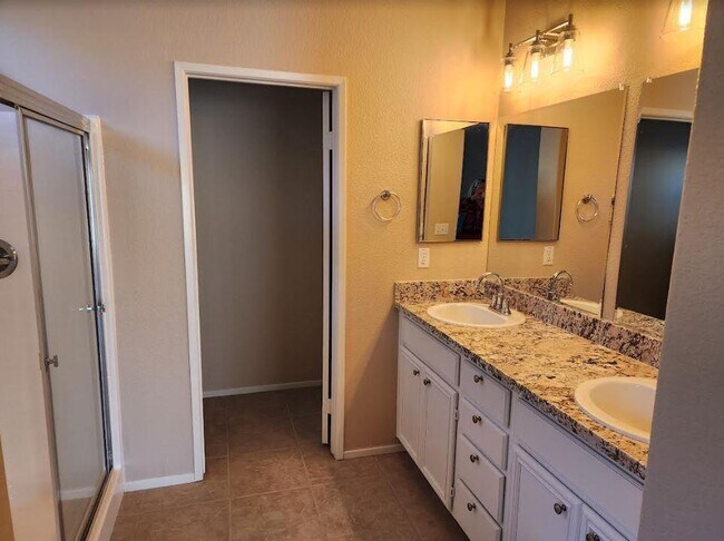 Building Photo - 766 Ventana Ridge