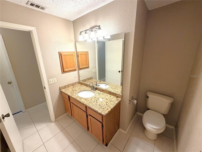 Building Photo - 309 Buttonwood Dr