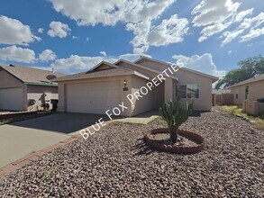 Building Photo - 7960 S Lennox Ln