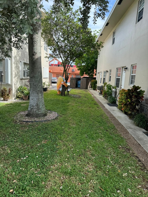 Building Photo - 1510 NE 50th Ct