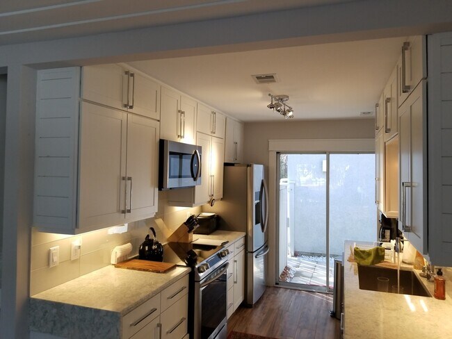 Building Photo - Hilton Head Plantation