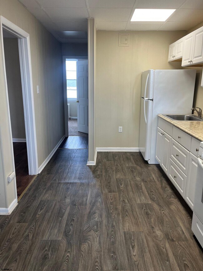 Building Photo - 7223 Ventnor Ave