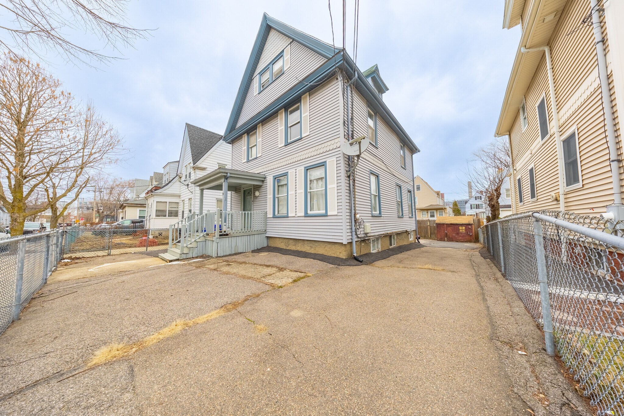 Building Photo - 31 Seattle St