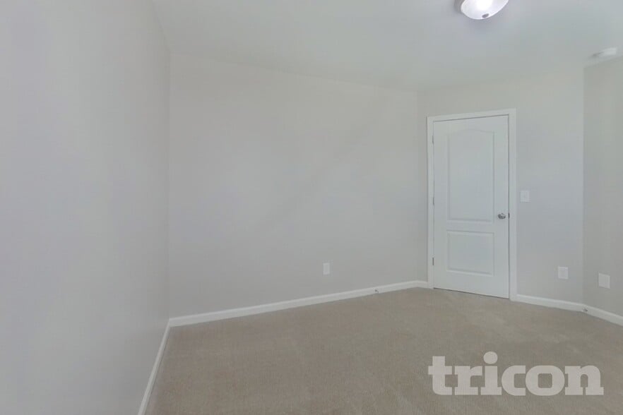 Building Photo - 528 Gentle Breeze Ln