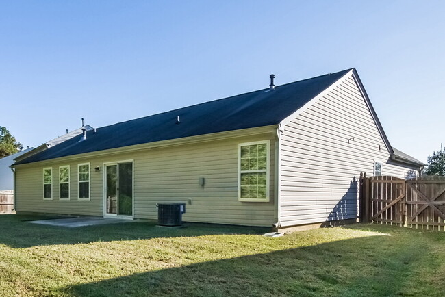 Building Photo - 4102 Hunters Trail Dr