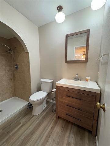 Building Photo - 7103 Hardwood Trail