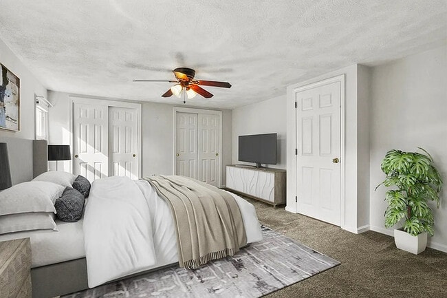 Building Photo - Peacefully tucked away this turnkey Gambre...
