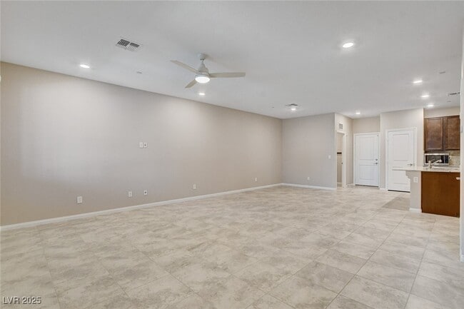 Building Photo - 2409 Bellinzona Pl